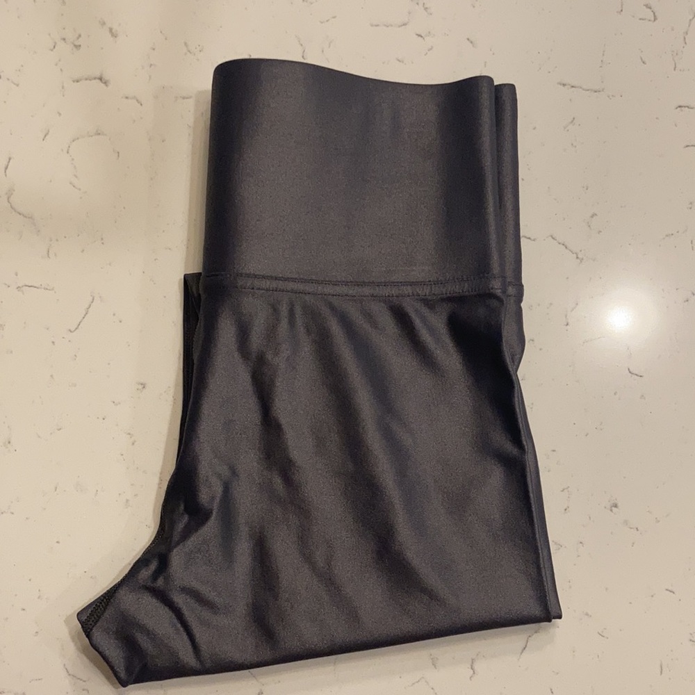 Carbon38 Takara legging, size small